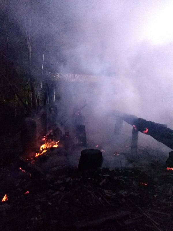 Fábrica de móveis é destruída pelo fogo no distrito de Fernando Machado