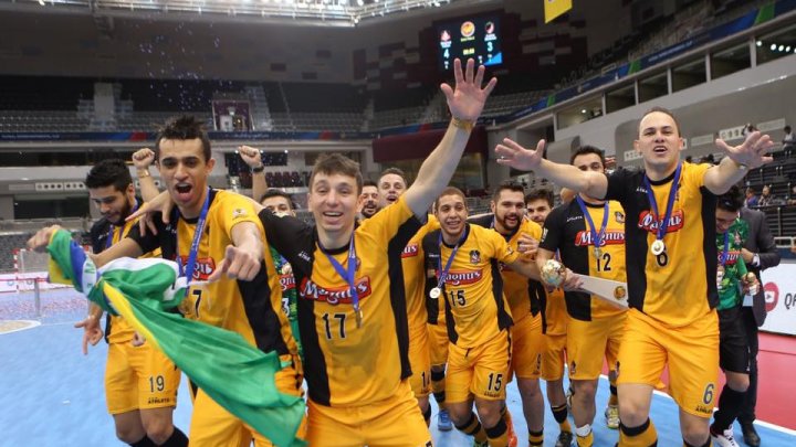 No topo do mundo: Mithyuê é campeão mundial de futsal no Catar