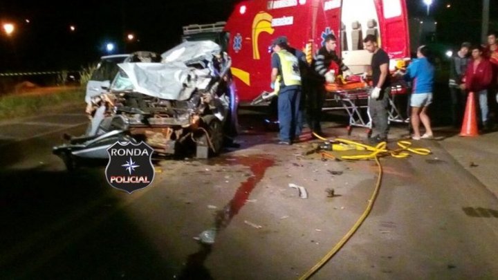 Grave acidente envolvendo carro de Xanxerê deixa quatro feridos na BR-282 em Ponte Serrada