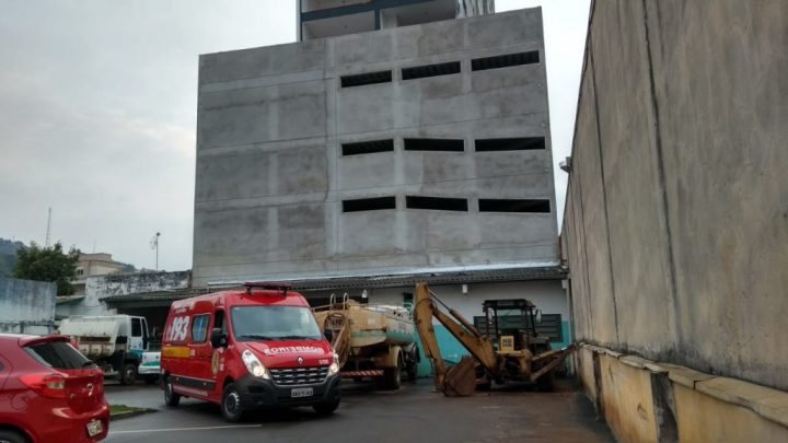 Corpo de homem é encontrado mutilado após possível queda de prédio em construção no centro de Concórdia