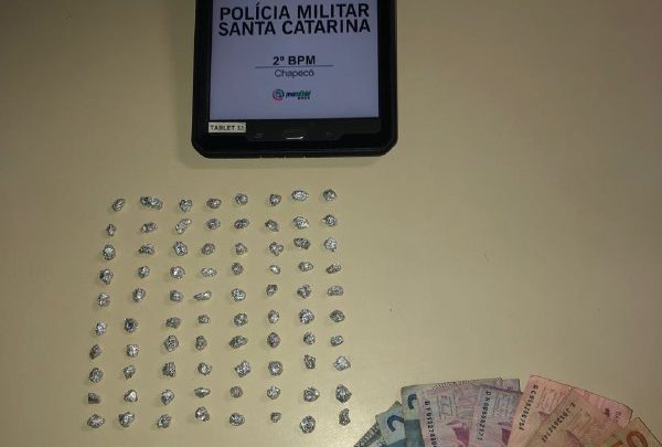 Adolescente é apreendido com 84 pedras de crack em Chapecó