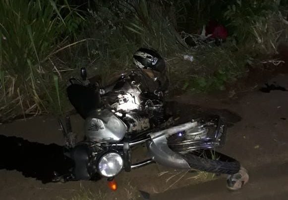 Colisão entre motocicleta e caminhão deixa uma pessoa gravemente ferida na SC-283 em Seara