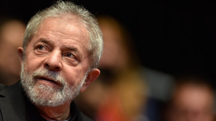 Lula é condenado a 12 anos e 11 meses de prisão por corrupção e lavagem de dinheiro em ação da Lava Jato sobre sítio de Atibaia