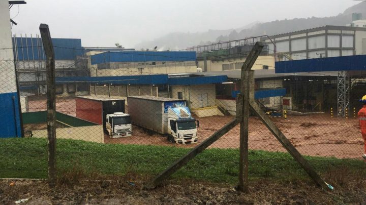 Chuva causa estragos em Seara