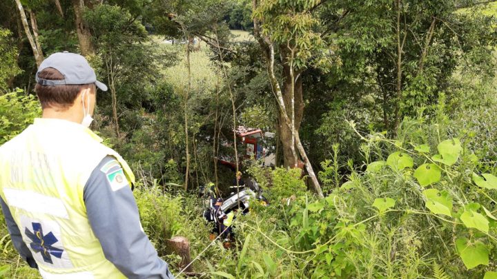 Urgente: Quatro pessoas morrem em grave acidente na BR-282