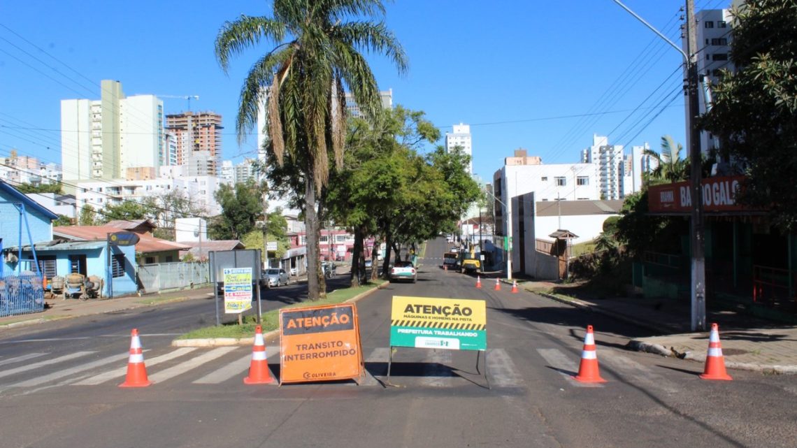 Rua Uruguai vai ganhar asfalto novo em Chapecó - Notícias ...
