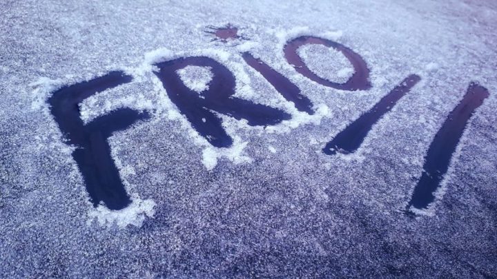 Segunda-feira começa com geada na Serra catarinense e previsão de chuva para SC