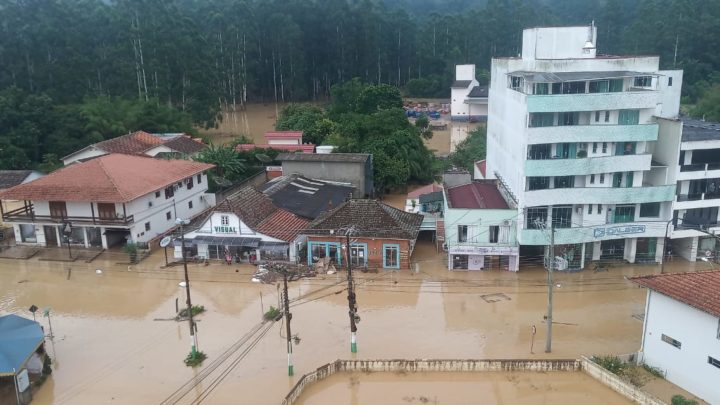 Temporal da madrugada causa mortes em Presidente Getúlio