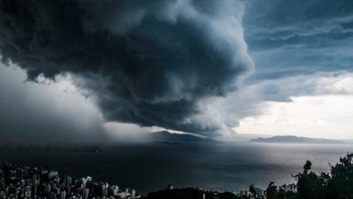 Defesa Civil faz alerta sobre temporais e chuva volumosa para o Oeste de SC