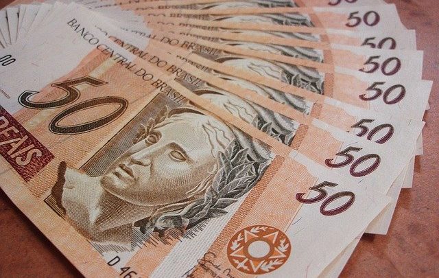 Auxílio emergencial de R$ 900 deverá beneficiar até 67 mil pessoas em SC