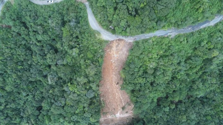 Serra do Corvo Branco está totalmente interditada por quedas de barreiras