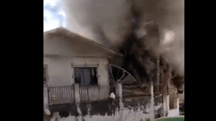 Vídeo: casal morre carbonizado em incêndio em SC