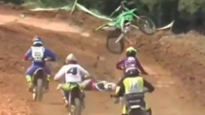 Vídeo: jovem de 17 anos morre durante Campeonato de Velocross