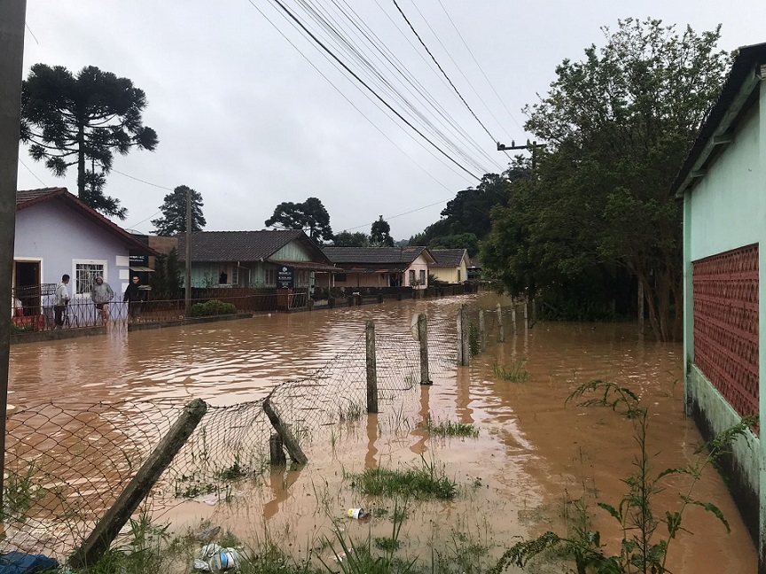 Chuvas Em Sc 25 Cidades Já Registraram Ocorrências Notícias Chapecóorg 