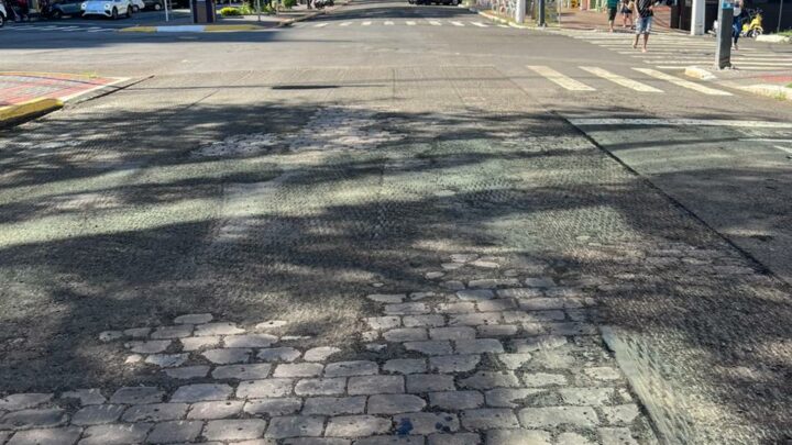 Primeiro asfalto da Avenida Getúlio Vargas será trocado depois de quase 50 anos