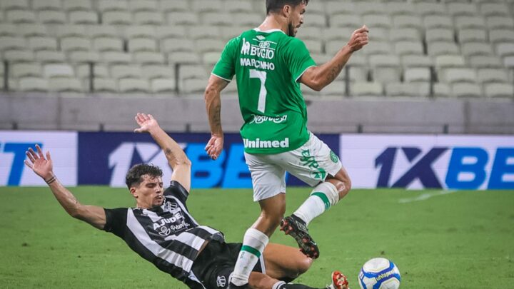 Chapecoense perde fora de casa pro Ceará nos últimos minutos