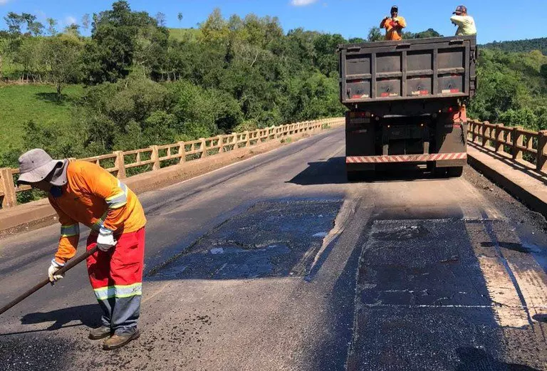 DNIT assina ordem de serviço para ampliar manutenção das rodovias no Oeste de SC