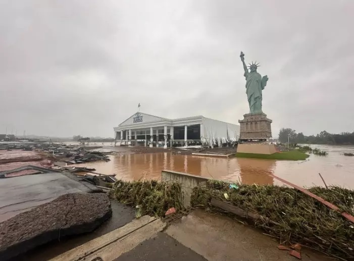 Veja antes e depois de loja da Havan de Lajeado destruída por alagamento