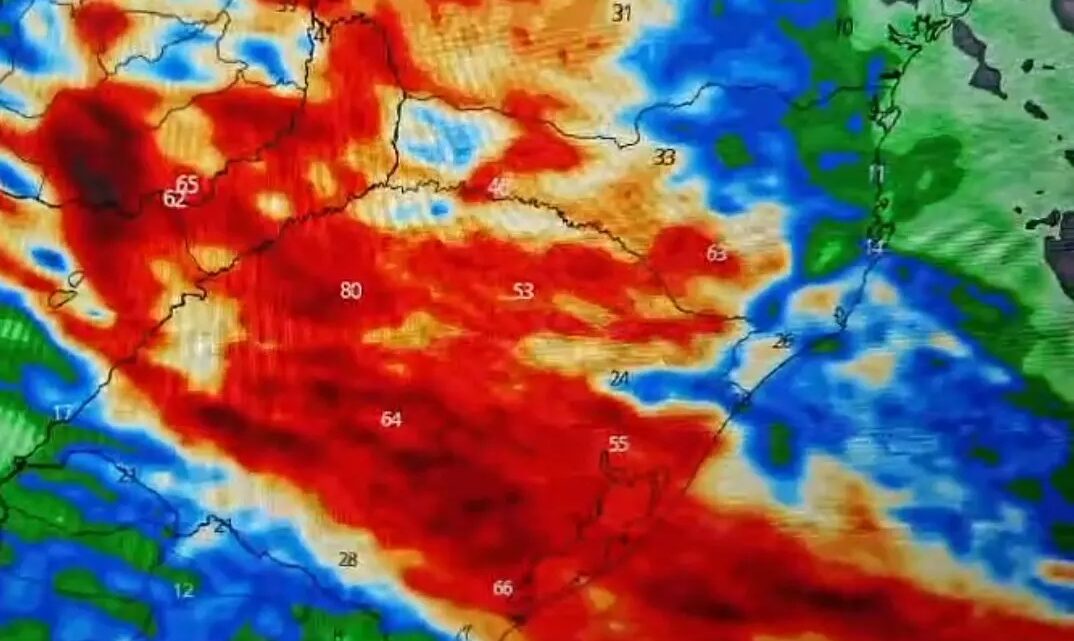 Volta da chuva: SC com temporais de chuva intensa e RS com chance de 100 mm até sexta