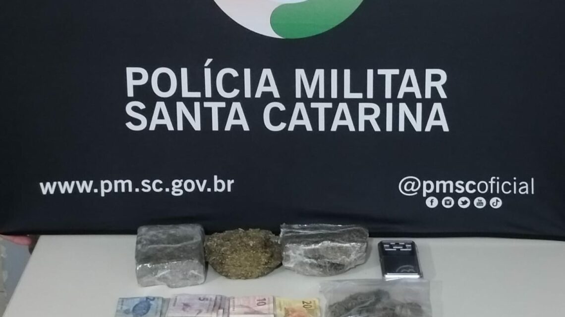 Três pessoas são presas fazendo tráfico de drogas em residência no bairro Esplanada