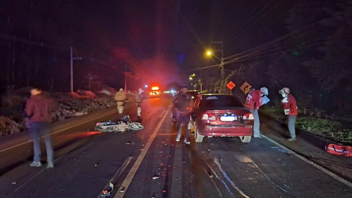 Homem morre em grave acidente entre carro e moto na SC-283