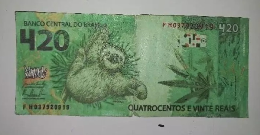 Nota de R$ 420 com imagem de bicho-preguiça e folhas de maconha é apreendida com suspeito