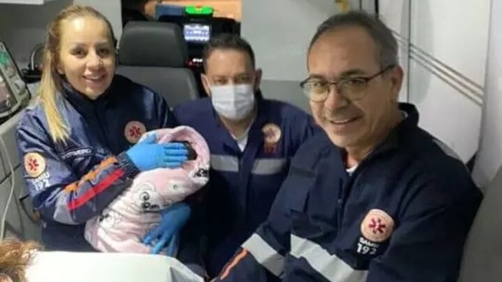 SAMU presta auxílio em parto de emergência em residência de Chapecó