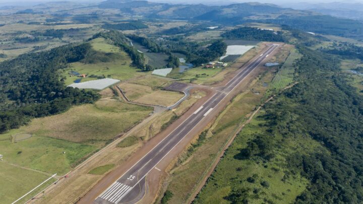 Dois aeroportos de SC estão autorizados para receberem pousos e decolagens; saiba quais