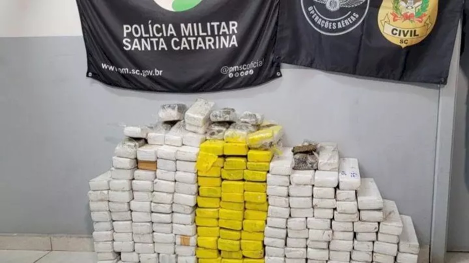 Jovem é detida com mais de 120 kg de maconha em Chapecó