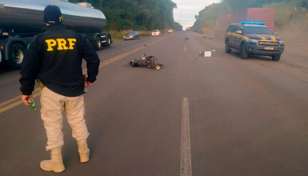 Motociclista morre ao colidir contra automóvel na BR-282