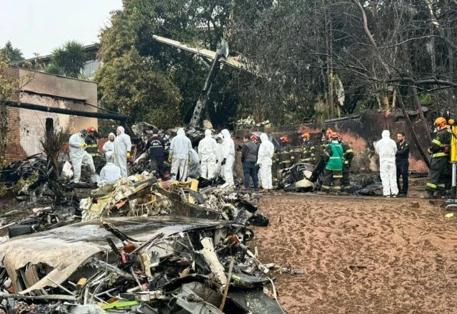 35 corpos das 62 vítimas da queda de avião em SP foram identificados