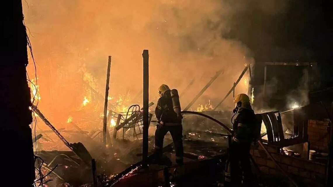 Duas casas pegam fogo em Otacílio Costa na mesma noite