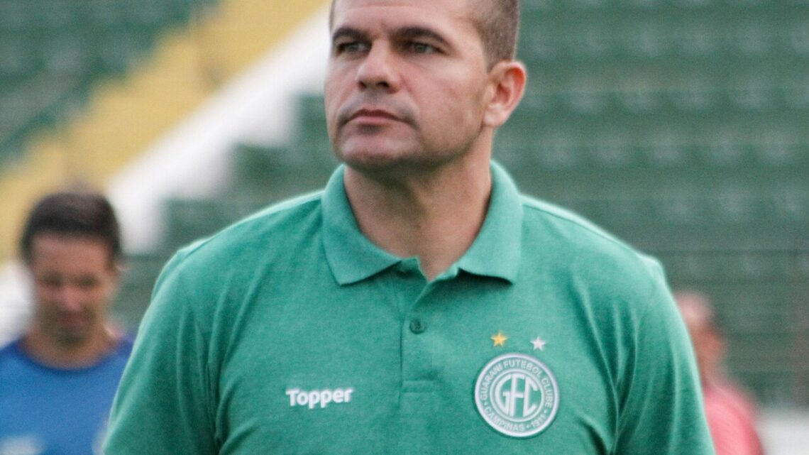 Umberto Louzer não é mais técnico da Chapecoense