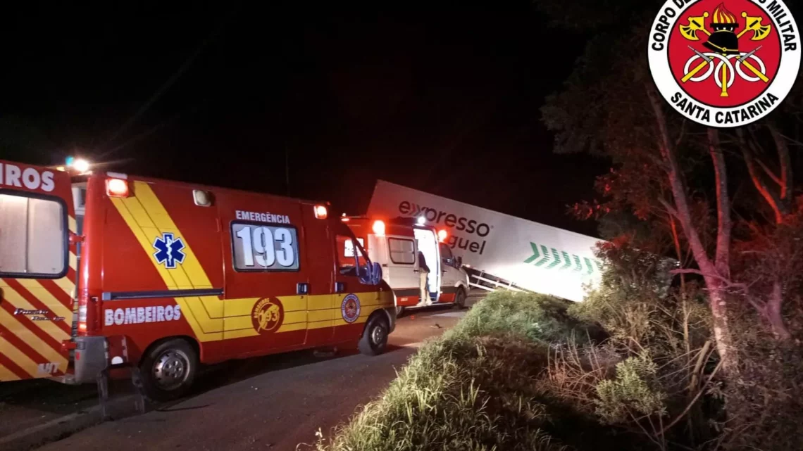 Jovem fica preso nas ferragens após acidente em Campos Novos