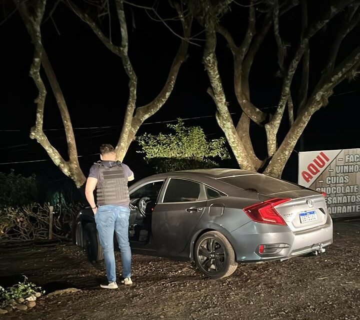 Vendedor é assaltado durante test drive e bandido foge com carro em Chapecó