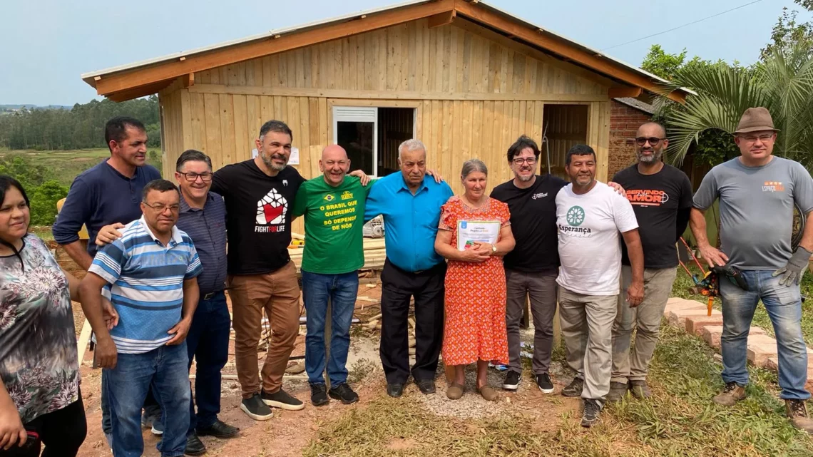 Havan doa mais de 60 casas para famílias atingidas pelas enchentes no RS