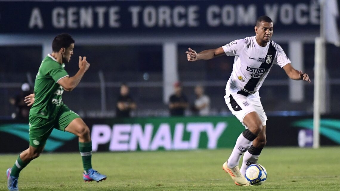 Chapecoense vence a Ponte Preta no Moisés Lucarelli