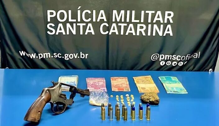 Suspeito de tráfico é preso com drogas e arma ilegal no Oeste de SC