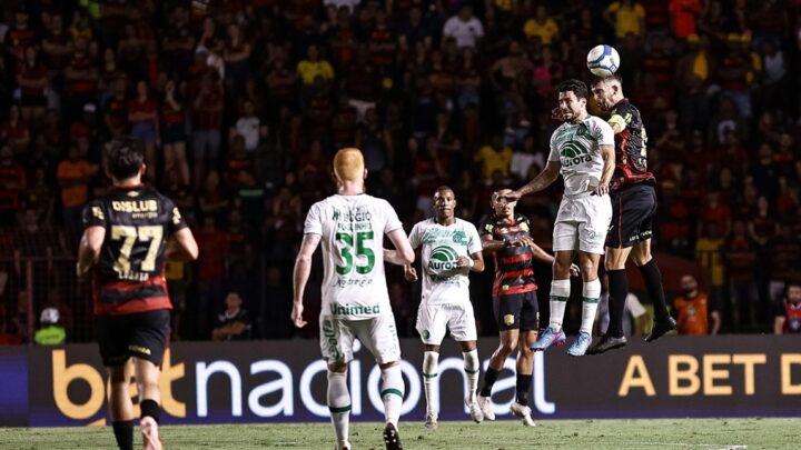 Empate em Recife deixa Chapecoense a uma vitória da permanência na Série B