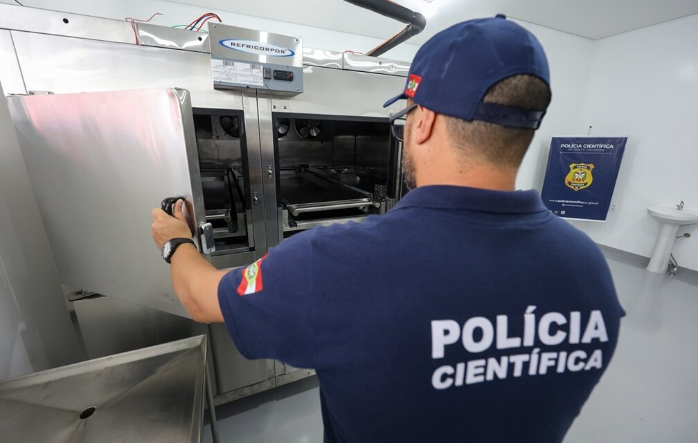 Jorginho Mello inaugura nova instalação para o trabalho de medicina legal da Polícia Científica em Chapecó