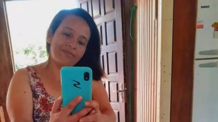 Mulher mata a facadas ‘amiga’ e alega estar possuída em SC