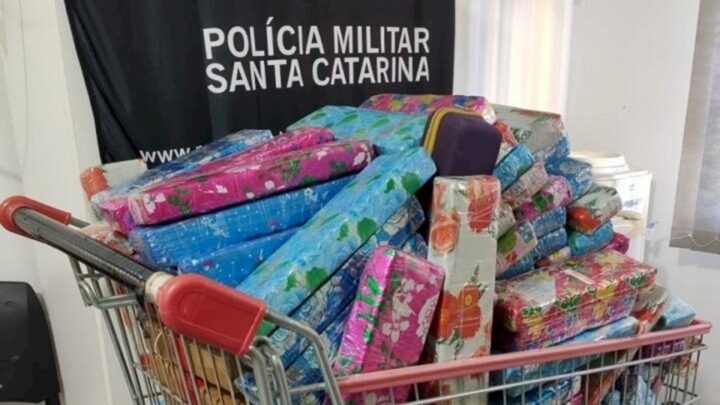 Ocorrência de violência doméstica resulta em apreensão de quase 140 kg de maconha