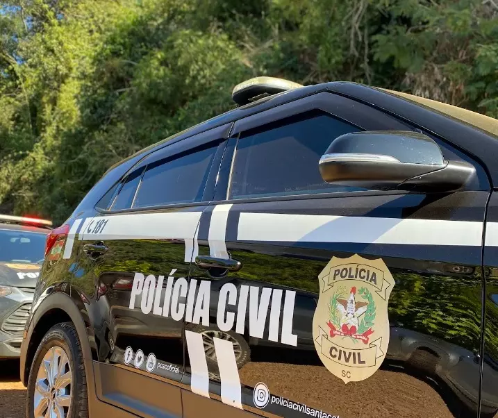 Corpo é encontrado com sinais de estrangulamento em cano de esgoto em SC