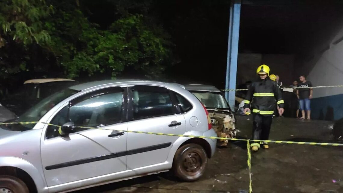 Incêndio destrói oficina mecânica no Oeste de SC