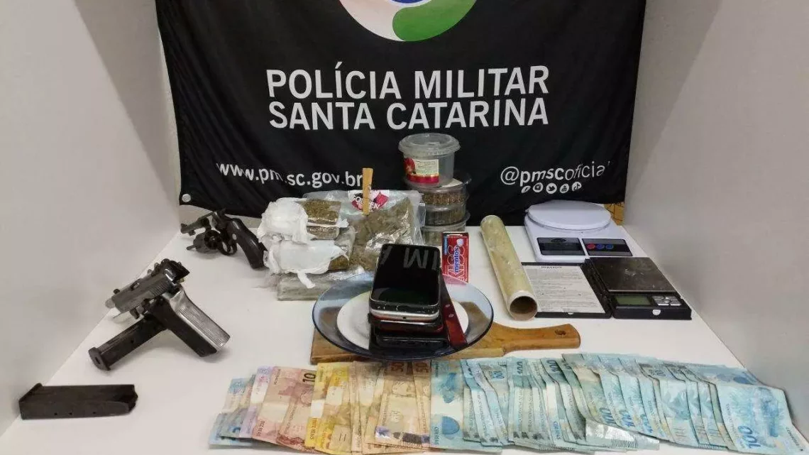 Quadrilha é presa por tráfico de drogas e armas ilegais no Oeste de SC