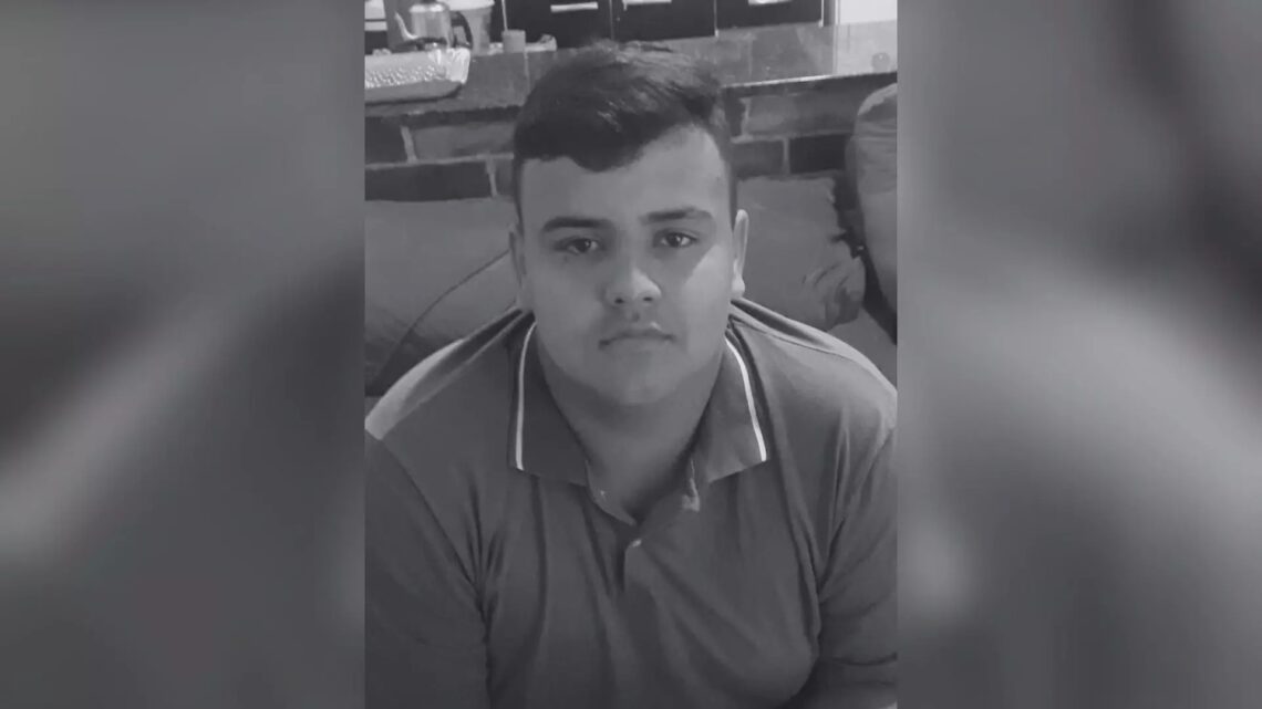 Adolescente de 16 anos morre após bicicleta colidir com caminhão em SC