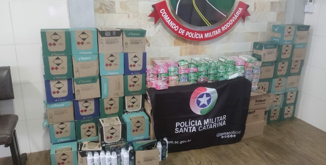 Polícia apreende R$ 30 mil em desodorantes e chicletes na SC-283